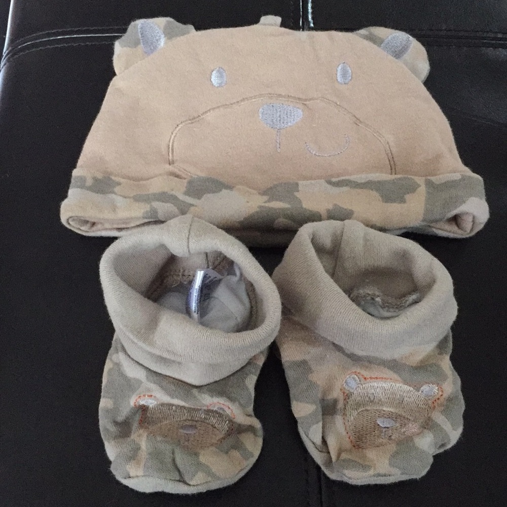Buster Brown Hat and Bootie Set